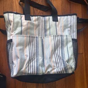 Thirty One Crossbody Organizing Utility Tote Bag 31 - Boardwalk Strip